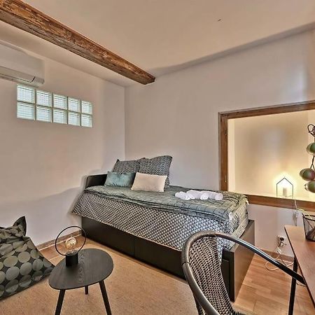 La Bulle - Parking Gratuit En Souterrain - 2 Mins Du Palais Des Papes - Clim Ac - Wifi Apartment Avignon Exterior foto