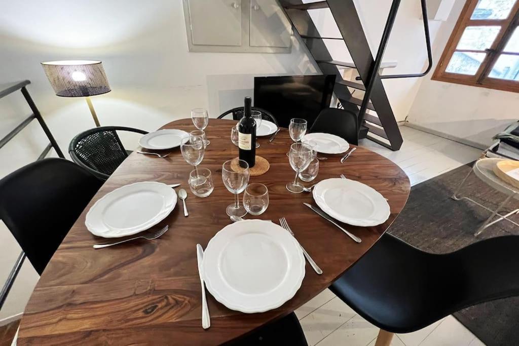 La Bulle - Parking Gratuit En Souterrain - 2 Mins Du Palais Des Papes - Clim Ac - Wifi Apartment Avignon Exterior foto