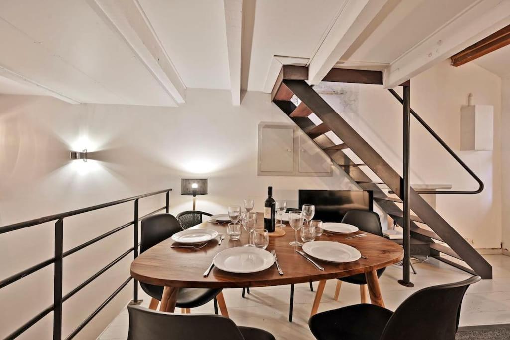 La Bulle - Parking Gratuit En Souterrain - 2 Mins Du Palais Des Papes - Clim Ac - Wifi Apartment Avignon Exterior foto