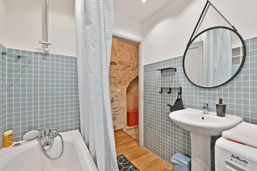 La Bulle - Parking Gratuit En Souterrain - 2 Mins Du Palais Des Papes - Clim Ac - Wifi Apartment Avignon Exterior foto