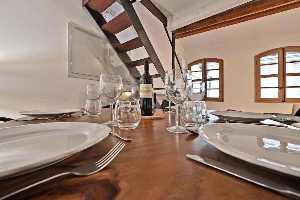 La Bulle - Parking Gratuit En Souterrain - 2 Mins Du Palais Des Papes - Clim Ac - Wifi Apartment Avignon Exterior foto