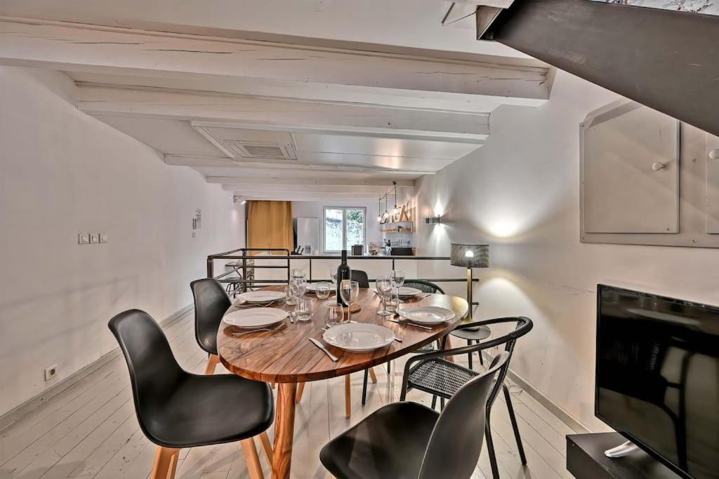 La Bulle - Parking Gratuit En Souterrain - 2 Mins Du Palais Des Papes - Clim Ac - Wifi Apartment Avignon Exterior foto